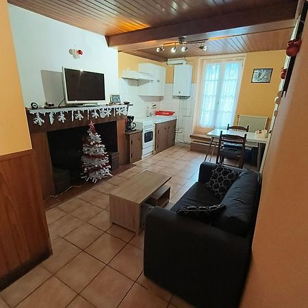Appartement Plein Sud Au Rdc Avec Terrasse Et Parking Bagnères-de-Bigorre Екстериор снимка
